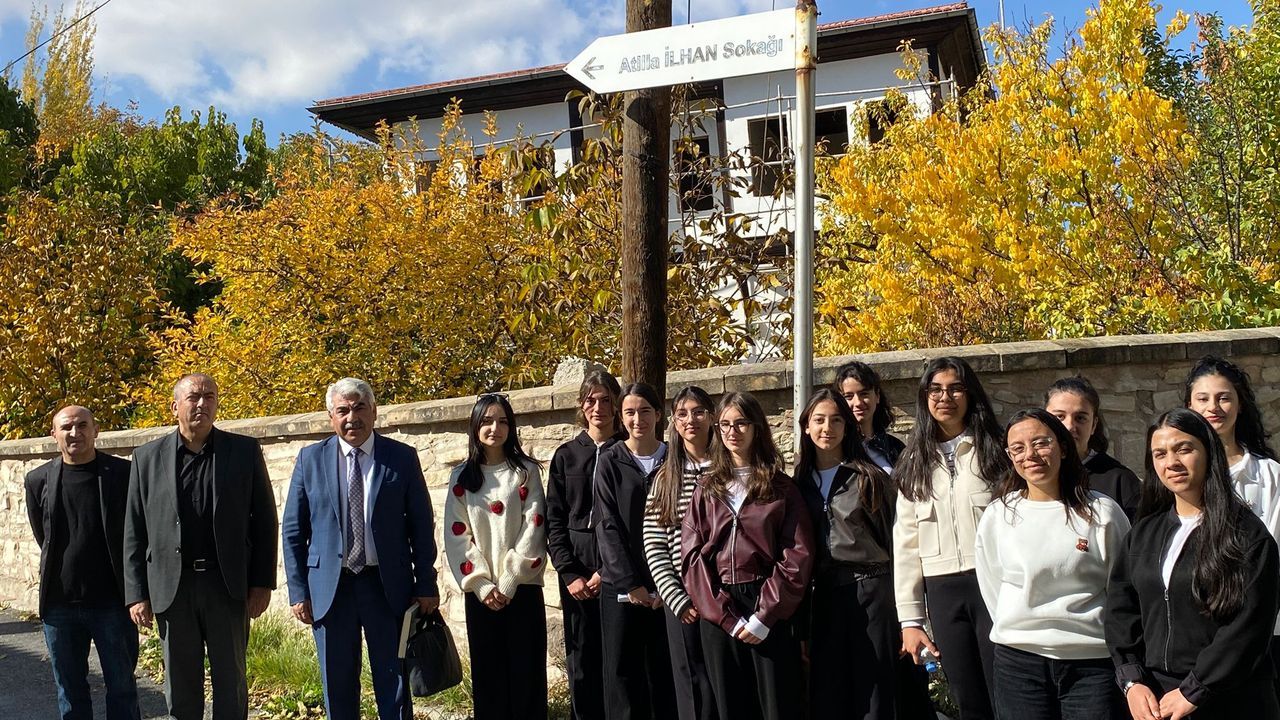 Attilâ İlhan, doğumunun 100. yılında gürün'de anıldı