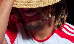 Bayern Münih'den  Sacha Boey videosu