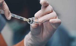 Almanya’da bir adam 217 kez Kovid aşısı oldu