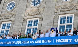 Rhine-Ruhr 2025: Meşale Koşusu Etkinliği Mülheim an der Ruhr’u Büyüledi