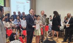 Kuzey Ren-Vestfalya’da İki Dilli Okuma Festivali Görkemli Bir Gala Gecesiyle Taçlandı