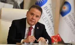 Muhittin Böcek kalp rahatsızlığı nedeniyle hastaneye kaldırıldı