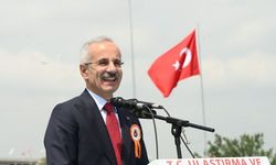 Bakan Uraloğlu'ndan Trabzon'a müjde: Türkiye'de denize yapılan üçüncü havalimanını tasarladık