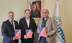 'Zirvedekiler' TİMBİR ve BHA Yöneticilerine Takdim Edildi