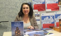 Eylem Ayık’tan Edebiyata Uzanan Yolculuk: “Binbir Pencereden İnsan” Okurla Buluştu