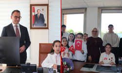 23 Nisan’da Anlamlı Gelenek: Koltuk Devir Töreni Düsseldorf’ta Gerçekleşti