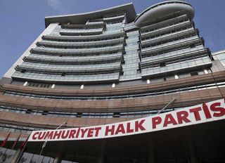 CHP, 6 Nisan'da Olağanüstü Kurultaya gidiyor