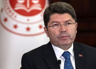 Adalet Bakanı Tunç’tan kurultay ve kayyım iddialarına soruşturma