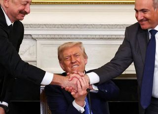 Azerbaycan ve Ermenistan’dan Washington’da tarihi barış