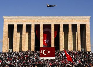 10 Kasım'da 1 milyon 219 bin kişi Ata'sını ziyaret etti