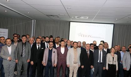 Hollanda’daki Elazığlı İş İnsanları Amsterdam’da Güçlü İş Birliği İçin Buluştu
