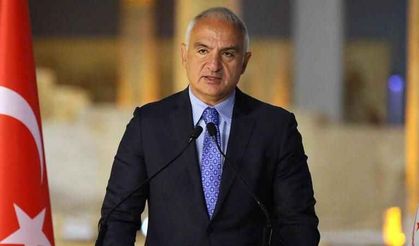 Kültür ve Turizm Bakanı Ersoy'dan Dünya Tiyatrolar Günü mesajı: Sanatın gücüyle tarih yazıyoruz!