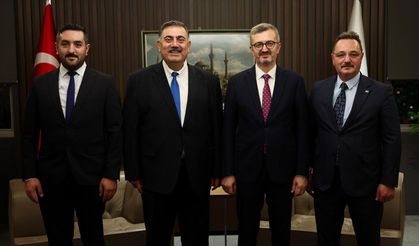 TİMBİR heyetinden İletişim Başkanı Burhanettin Duran’a ziyaret