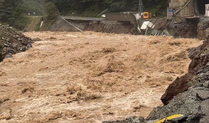 Rize’de şiddetli yağış Ayder Yaylası’nı felç etti: 1500 kişi mahsur kaldı