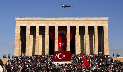 10 Kasım'da 1 milyon 219 bin kişi Ata'sını ziyaret etti