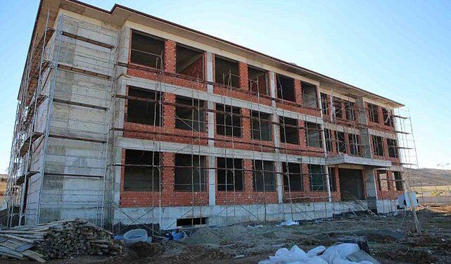 Elazığ Belediyesi tarafından inşa edilen okulda sona yaklaşılıyor