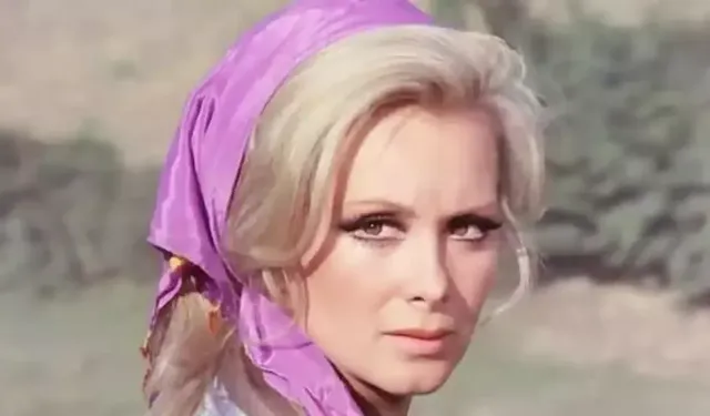 Yeşilçam'ın yıldızı Filiz Akın hayatını kaybetti