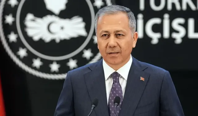 Ali Yerlikaya: ''Kırmızı Bültenle'' uluslararası seviyede aranan iki şahıs Türkiye'ye getirildi