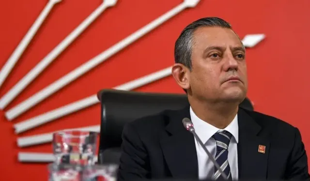 Özgür Özel, CHP Genel Başkanlığı’na yeniden seçildi
