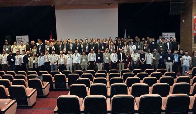 Dicle Üniversitesi’nde “Estetik Meme Cerrahisi Bölge Toplantısı” düzenlendi