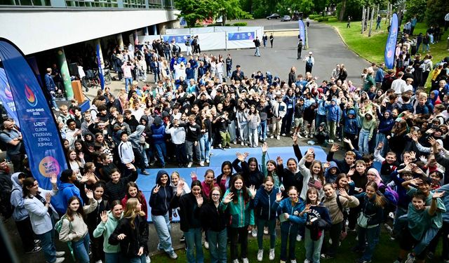 Essen’de Meşale Coşkusu: Rhine-Ruhr 2025 Üniversite Oyunları’na Görkemli Karşılama