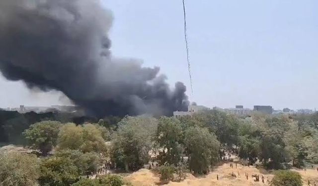 Hindistan'da 242 kişilik yolcu uçağı düştü!