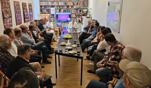 Berlin’de Güney Azerbaycan Konulu Konferans Düzenlendi