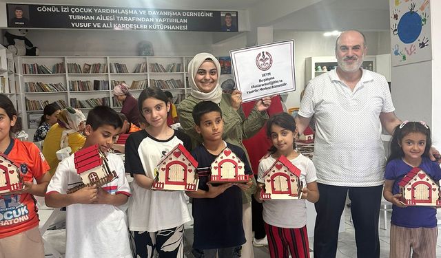 UEYM’den Şahintepe’de Anlamlı Etkinlik: Çocuklara Oyuncak ve ahşaptan yapma ev maketleri Hediyesi