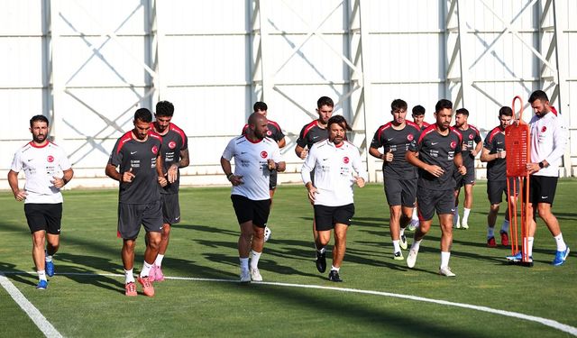 Ay-Yıldızlılar, İspanya Karşılaşmasının Hazırlıklarına Başladı