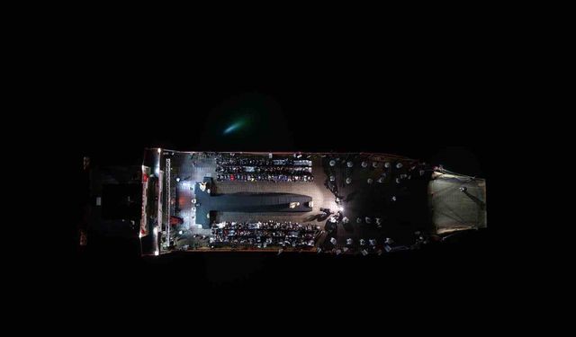 Türkiye’de İlk: Baraj Gölünde Feribot Defilesi