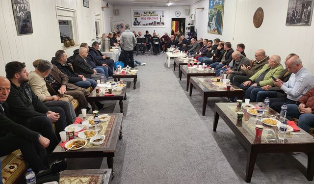 DUISBURG BAYBURTLULAR DERNEĞI’NDEN UNUTULMAZ HERFENE GECESİ