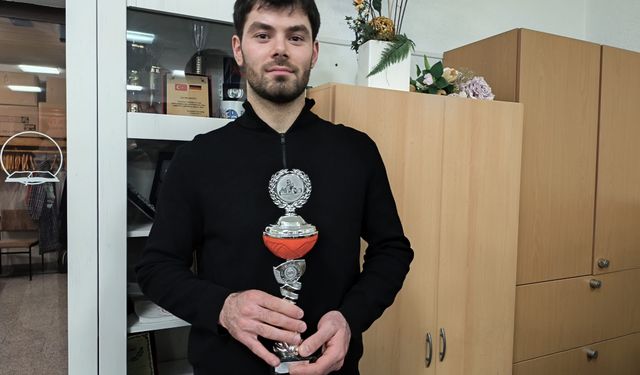 NRW Pistlerinde Bir Yıldız Doğuyor: Cihan Sönmez Şampiyonluk Kürsüsünde!