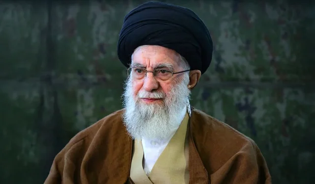 İran'da doğruladı: Hamaney öldürüldü