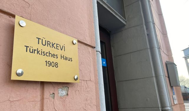 Duisburg’da Tarihe Tanıklık Eden Mekân: Türkevi İki Cumhurbaşkanı’nı Ağırladı