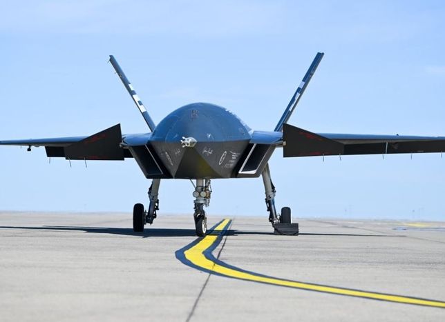 KIZILELMA'dan tarihi başarı: Simüle atışta F-16'ya tam isabet