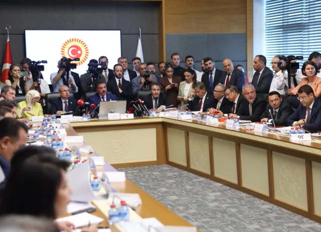 Terörsüz Türkiye yasa teklifi komisyondan geçti