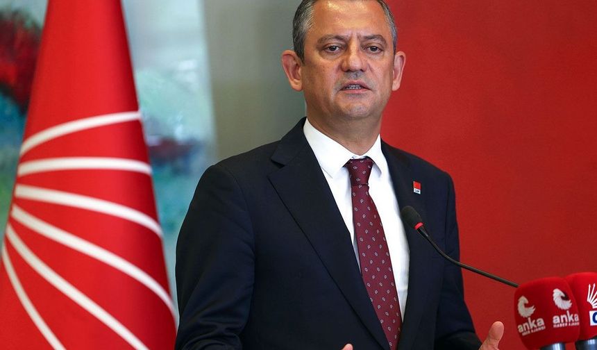 Özgür Özel, 6 Nisan'daki kurultaya eski genel başkanları davet etti