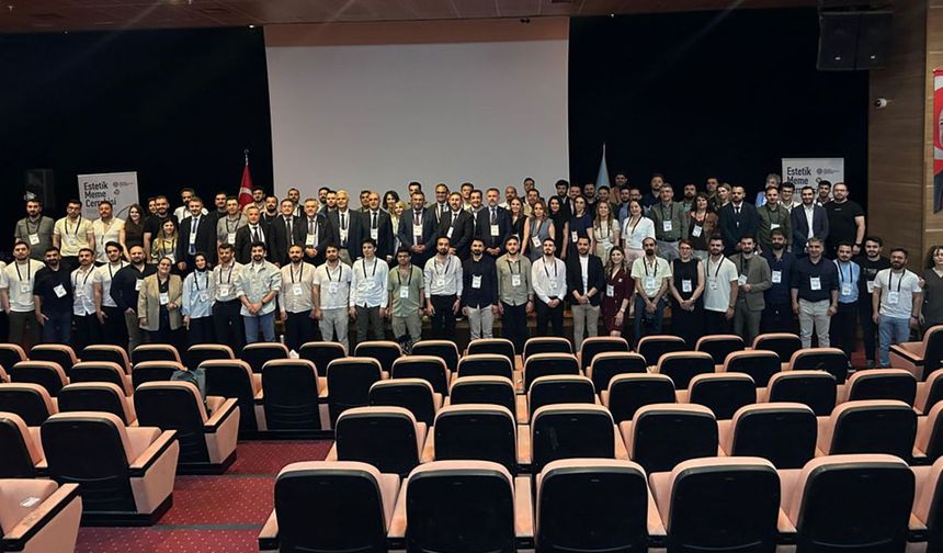 Dicle Üniversitesi’nde “Estetik Meme Cerrahisi Bölge Toplantısı” düzenlendi