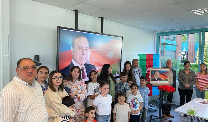 Münster’de Haydar Aliyev’in 102. Doğum Yıldönümüne Özel Azerbaycan Dili Dersi