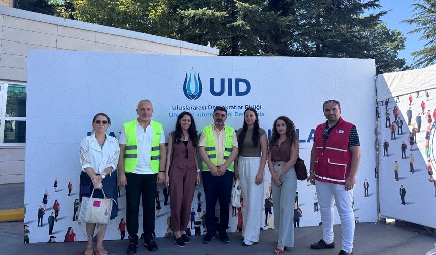 *UID Kapıkule’de “Aile” Temasıyla Avrupalı Türkleri Karşılıyor*