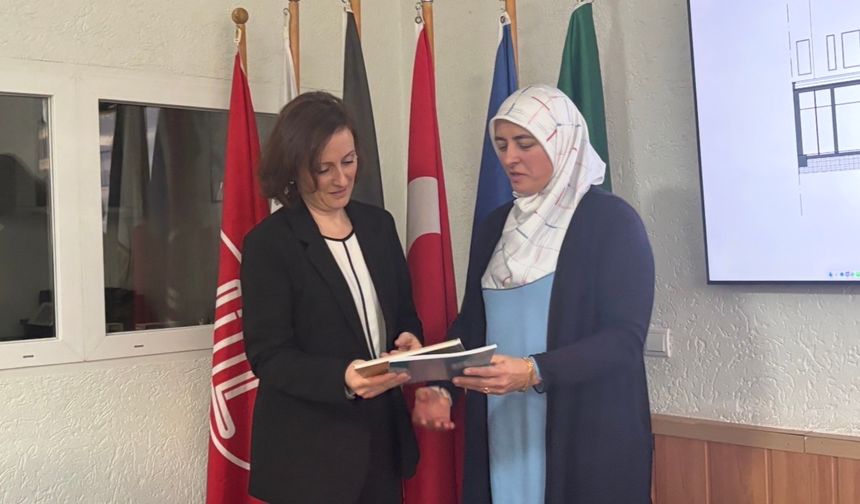 Aslı Sevindim DİTİB DUİSBURG Wanheimerort’u ziyaret etti