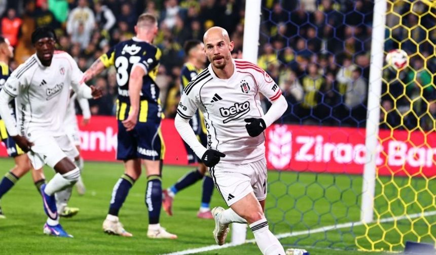 Beşiktaş, Kadıköy'de 90+1'de güldü! Derbide son sözü Cerny söyledi