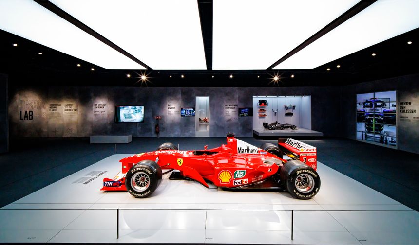 FORMULA 1® SERGİSİNE YOĞUN İLGİ: OBEX / OBERHAUSEN’DA 70.000’DEN FAZLA ZİYARETÇİ – SERGİ 12 NİSAN 2026’YA KADAR UZATILDI