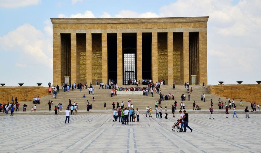 2025'te 8 milyon 242 bin 170 kişi Ata'sını ziyaret etti