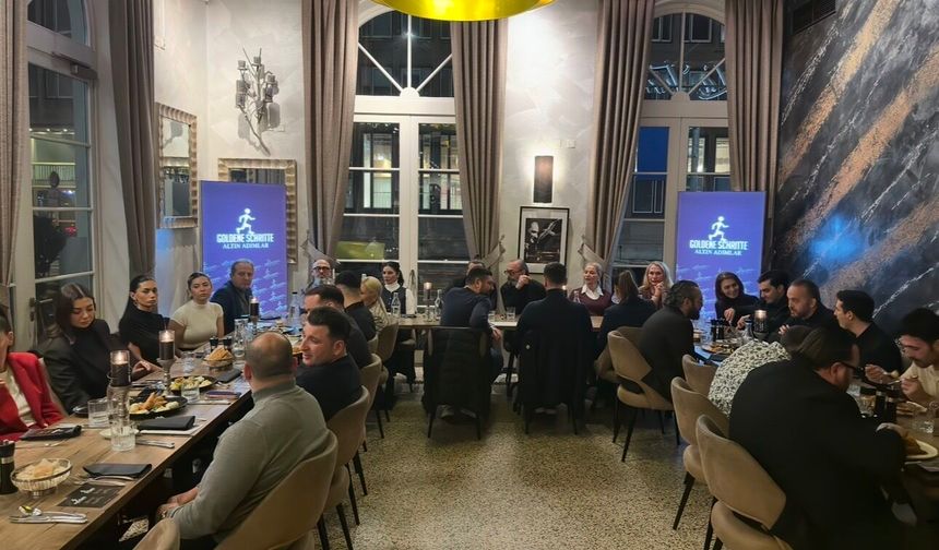 Altın Adımlar Derneği Düsseldorf’ta İftarda Buluştu