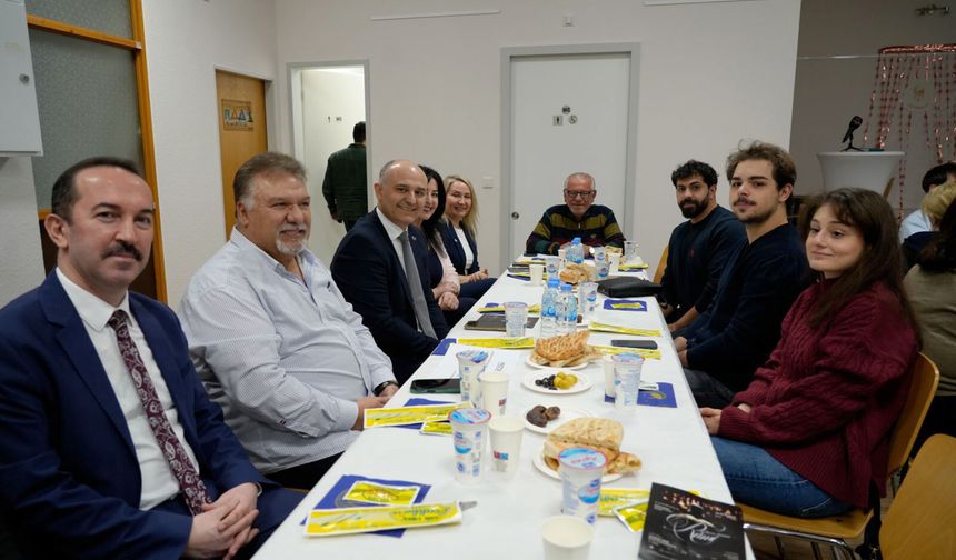 Essen’de Uluslararası Öğrenciler Topluluğu’ndan geleneksel iftar buluşması