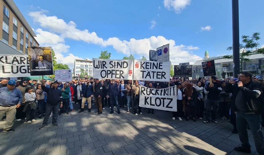 Gelsenkirchen’de Sparkasse Mağdurlarından Protesto