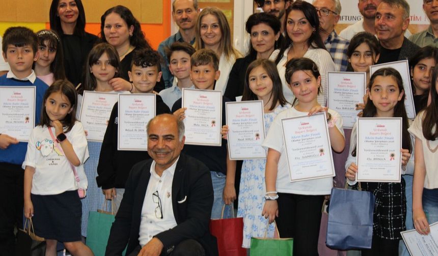 Oberhausen’da İki Dilli Okuma Yarışmasının Finali Büyük İlgi Gördü