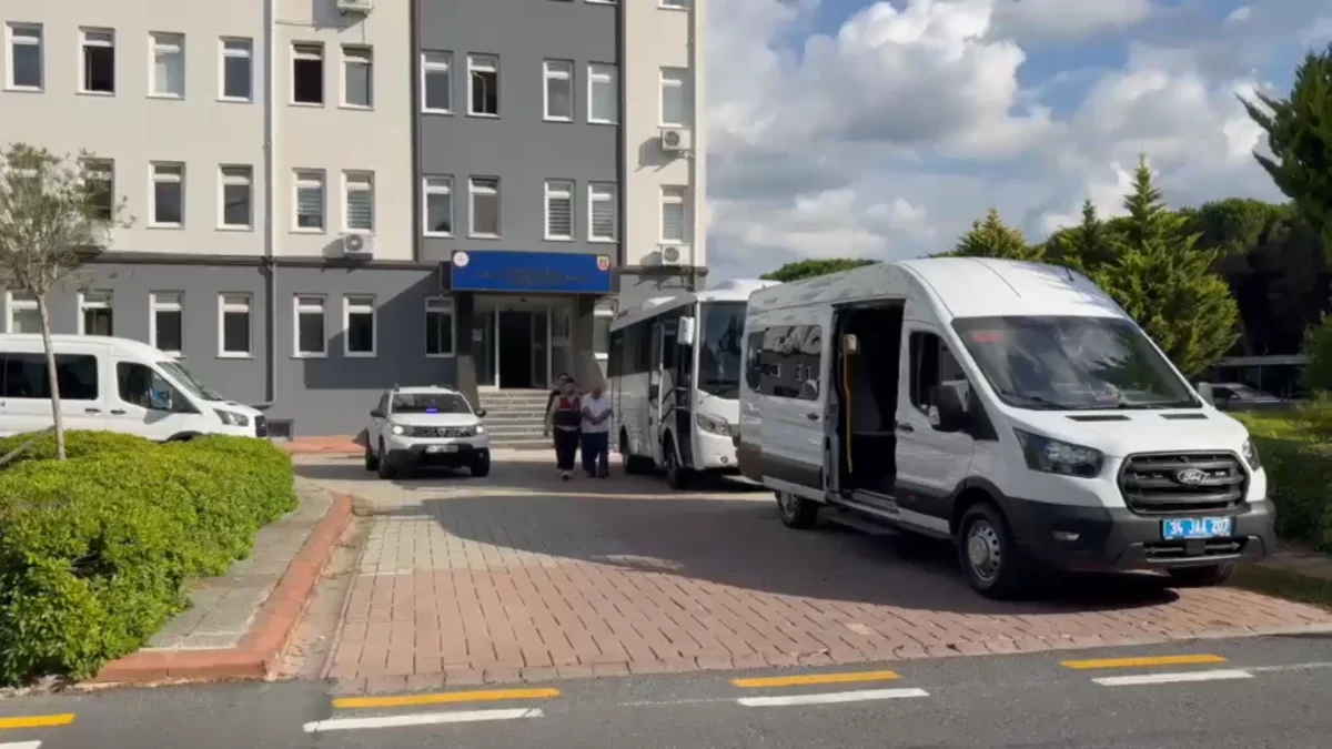 Bakanın adını kullanıp 'davanızı çözeriz' diyen sahte MİT'çilere operasyon